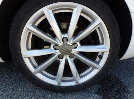Audi - A6