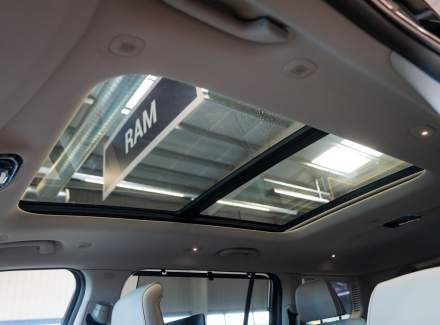 Jeep - Grand Cherokee