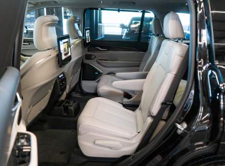 Jeep - Grand Cherokee