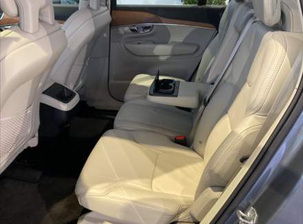Volvo - XC90