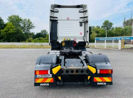 Iveco - AS 440 S46