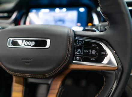 Jeep - Grand Cherokee