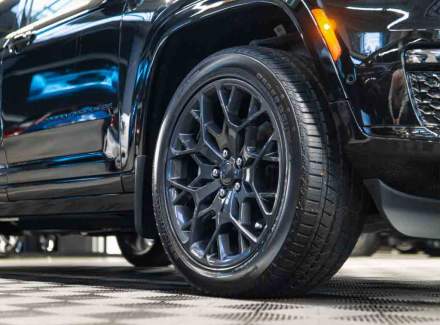 Jeep - Grand Cherokee