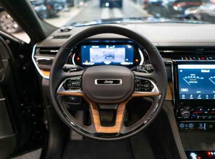 Jeep - Grand Cherokee