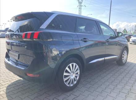 Peugeot - 5008