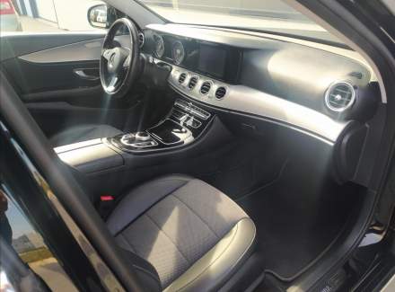 Mercedes-Benz - E-class