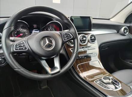 Mercedes-Benz - GLC
