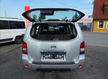 Nissan - Pathfinder