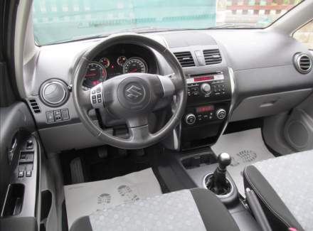 Suzuki - SX4