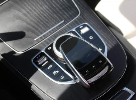 Mercedes-Benz - E-class