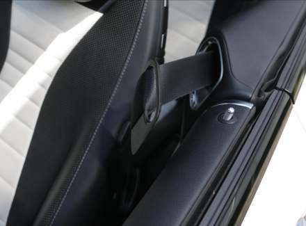 Mercedes-Benz - E-class