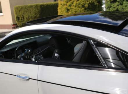 Mercedes-Benz - E-class