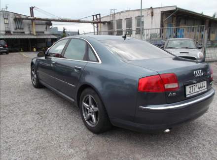 Audi - A8