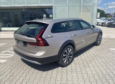 Volvo - V90