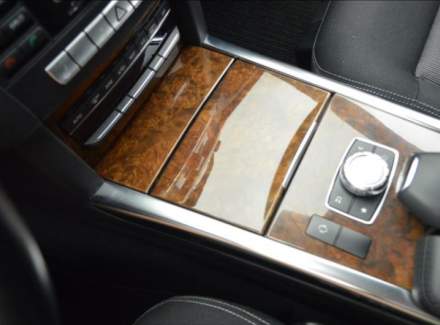 Mercedes-Benz - E-class