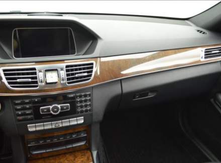 Mercedes-Benz - E-class