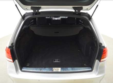 Mercedes-Benz - E-class