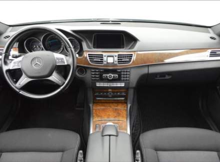 Mercedes-Benz - E-class
