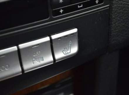 Mercedes-Benz - E-class