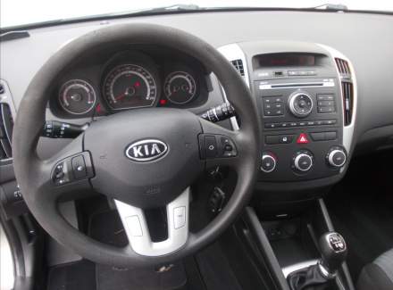 Kia - Cee'd