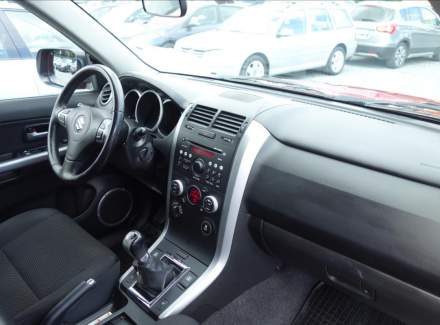 Suzuki - Grand Vitara