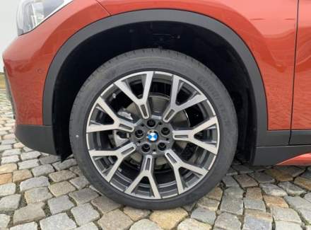 BMW - X1
