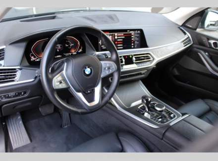 BMW - X7