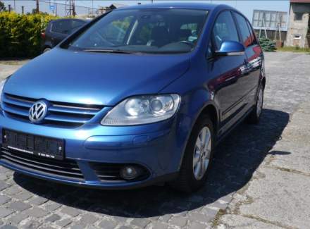 Volkswagen - Golf