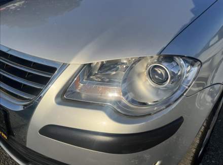 Volkswagen - Touran