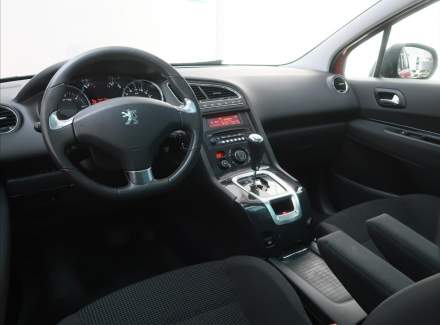 Peugeot - 5008