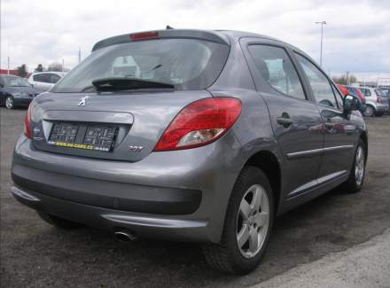 Peugeot - 207