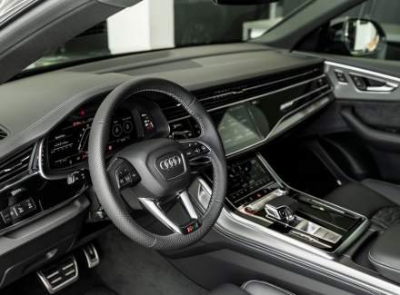 Audi - RS Q8