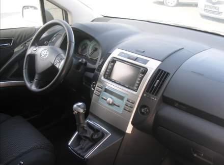 Toyota - Corolla Verso