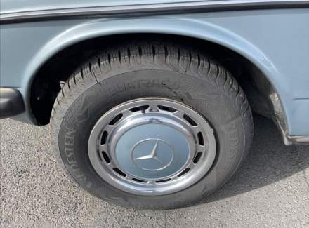 Mercedes-Benz - W123