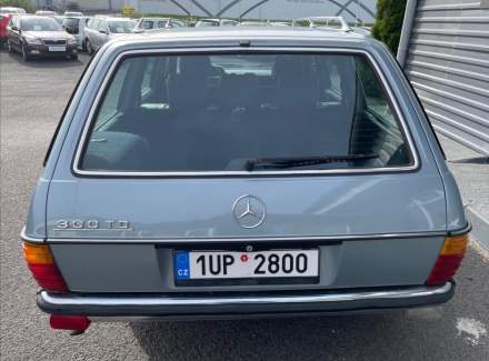 Mercedes-Benz - W123