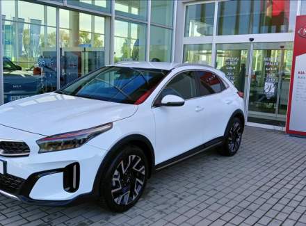 Kia - XCeed