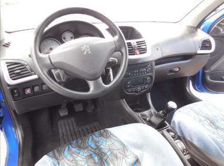 Peugeot - 206