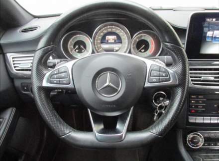 Mercedes-Benz - CLS