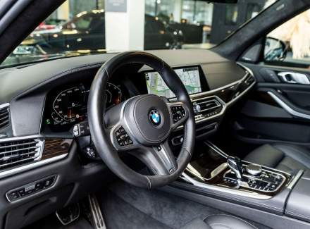 BMW - X7