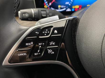 Mercedes-Benz - E-class