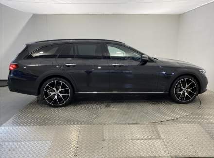 Mercedes-Benz - E-class