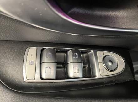 Mercedes-Benz - E-class