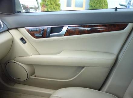 Mercedes-Benz - C-class