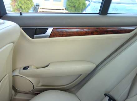 Mercedes-Benz - C-class