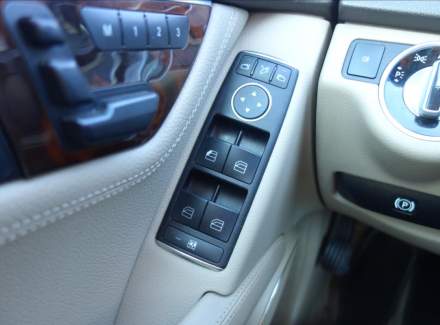 Mercedes-Benz - C-class