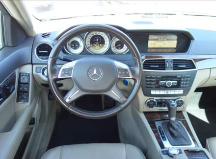 Mercedes-Benz - C-class