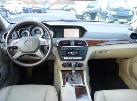 Mercedes-Benz - C-class