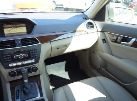 Mercedes-Benz - C-class