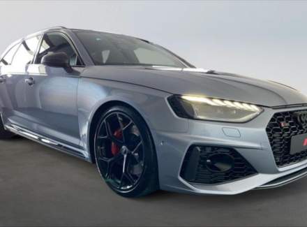 Audi - RS 4