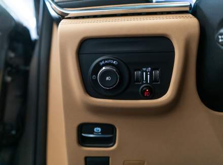 Jeep - Grand Cherokee